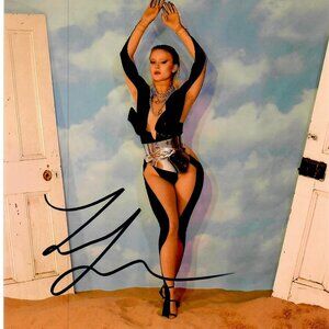 Zara Larsson Movie Actress Euphoria Singer Songwriter Signed 8X10 Photo